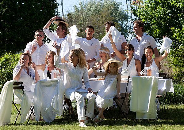 Dîner en Blanc c PrimeRose Public Relations Dîner en Blanc, Wien