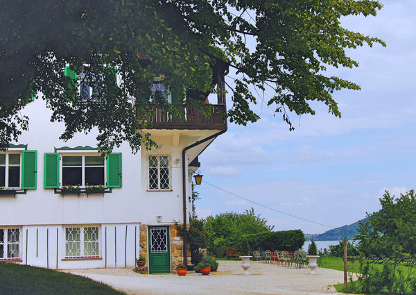 c Villa Weiss Attersee Villa Weiss Attersee Aussenansicht